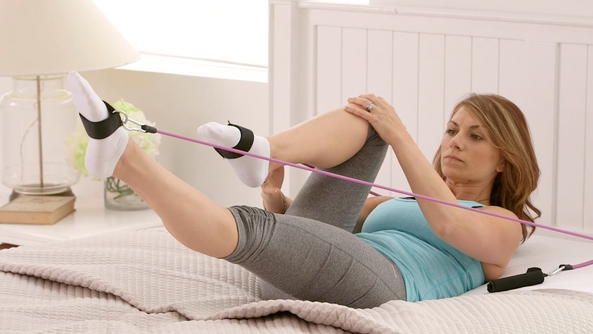 BedGym Pilates Single Leg Stretch